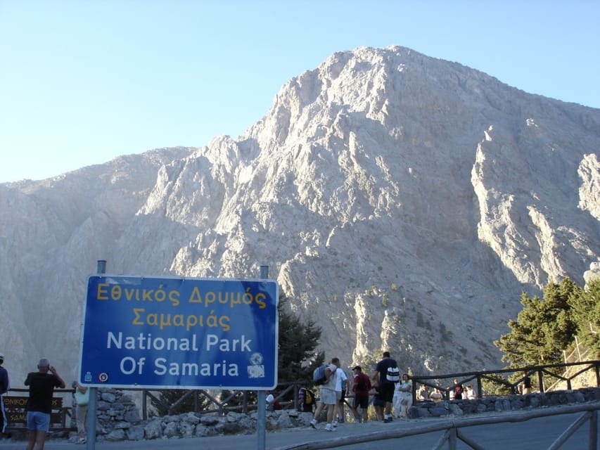 From Chania/Rethymno: Samaria Gorge Easy Way - Who should book this Samariá Gorge Easy Way, and who should consider a different plan
