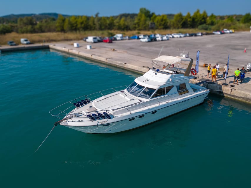 From Corfu: Luxury Yacht Cruise to Paxos and Antipaxos - Getting started in Lefkimmi: the meeting point and the part you should plan