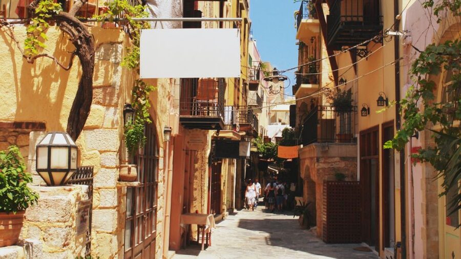 From Heraklion: Chania Town, Kournas Lake, and Rethymno Tour - Should You Book This Heraklion to Chania, Kournas Lake, and Rethymno Tour?