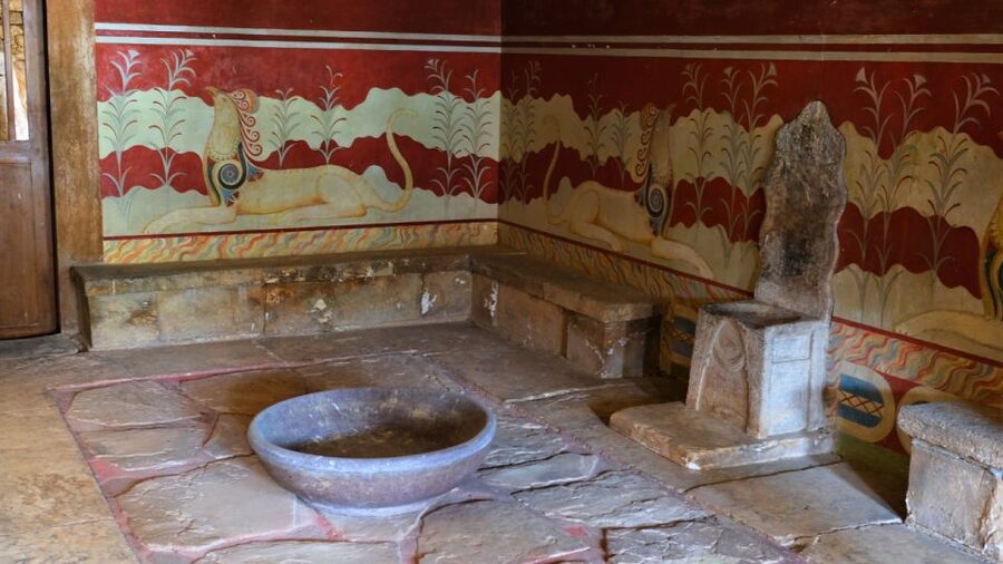 From Heraklion: Historical Center City Tour & Knossos Palace - Price and value: what $47 covers, and what costs extra