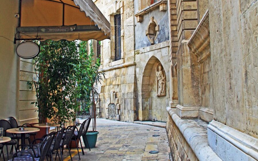 From Heraklion: Knossos Palace Guided Tour & Heraklion City - Timing breakdown: what the day feels like hour by hour