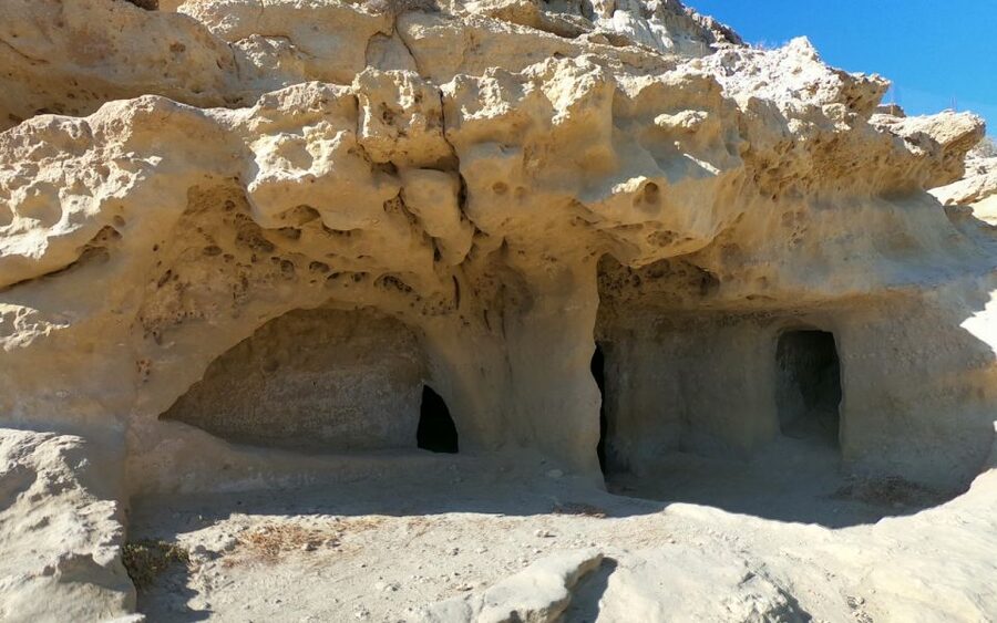 From Heraklion: Matala Hippie Beach, Relaxing Trip & Pickup - The day’s rhythm, from 11:15 beach time to the 15:15 return