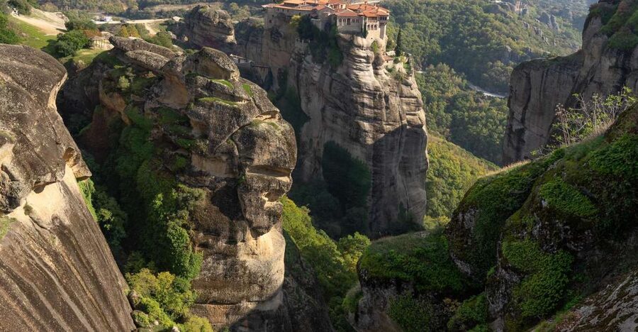 From Kalambaka or Kastraki: Midday Meteora Tour - A 4-Hour Meteora Tour With the Right Tempo