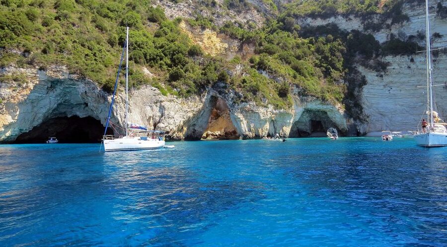 From Lefkimmi: Paxos, Antipaxos & Blue Caves Boat Tour - Antipaxos Cruise Time: Views First, Swim Later
