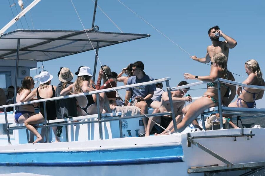 From Paros: Crab Island and Salt Lake Antiparos Boat Trip - A 3-hour Paros boat loop, built around swimming