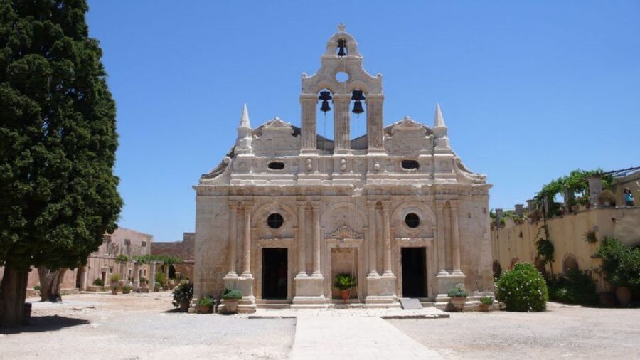 From Rethymno: Arkadi, Margarites, Sfendoni Cave & Axos Tour - The Eleutherna viewpoint stop: where the bus turns into a photo break
