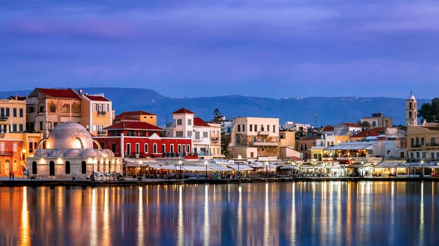 From Rethymno: Chania Roundtrip Transfer with Free Time - What to Bring and How to Dress for Comfort