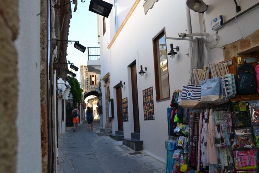 From Rhodes: Lindos and 7 Springs Valley Bus Tour - Who should book, and who should skip