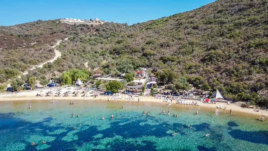 From Thessaloniki: Halkidiki Blue Lagoon Cruise with Lunch - Ammouliani Island: traditional harbor vibes and an optional culture add-on