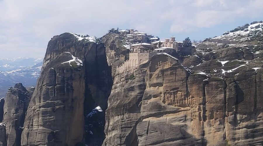 From Thessaloniki: Private Day Trip to Meteora with Transfer - Photo Strategy That Beats Crowds, Without Feeling Like a Sprint