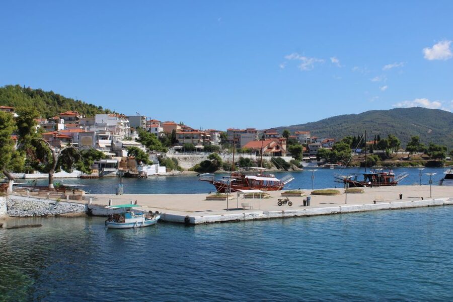 From Thessaloniki: Sithonia Beaches and Scenic Villages Tour - Stop 2: Fava Beach for the golden-sand reset
