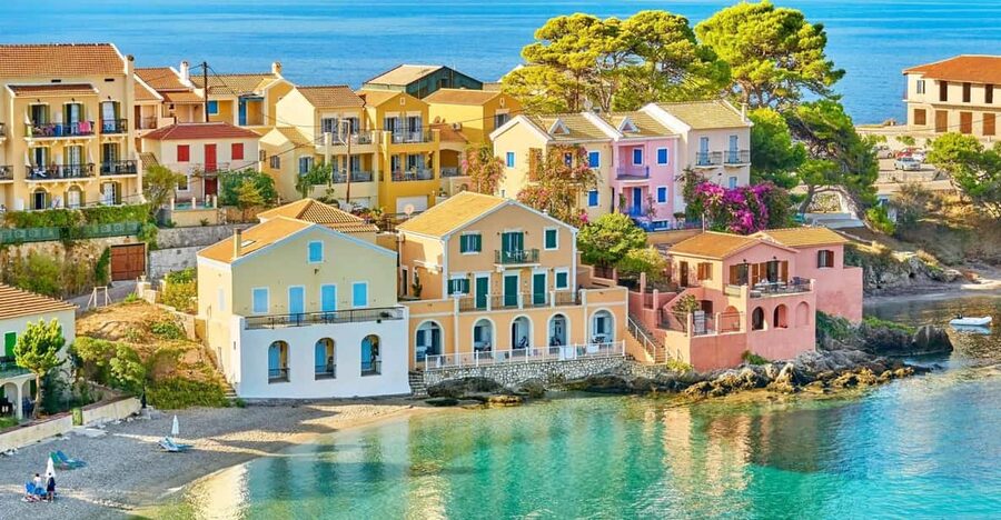 From Zakynthos: Full-Day Tour of Kefalonia - Why Kefalonia from Zakynthos feels like a smart shortcut