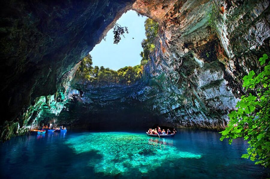 From Zakynthos: Kefalonia Island Full Day Tour by Bus & Boat - Why This Bus and Boat Kefalonia Day Works From Zakynthos