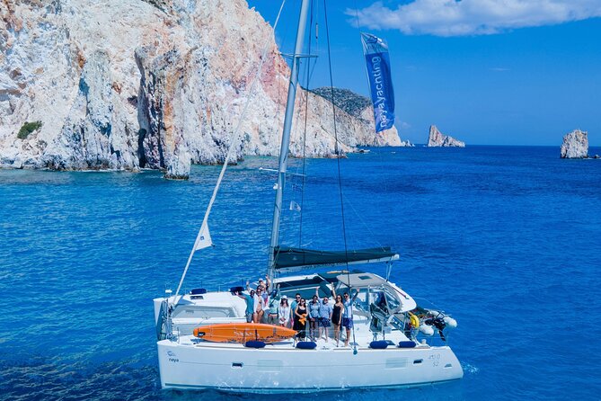 Full Day Small-Group Cruise in Milos & Poliegos with Lunch - Entering Milos and Poliegos from the best seat, the water