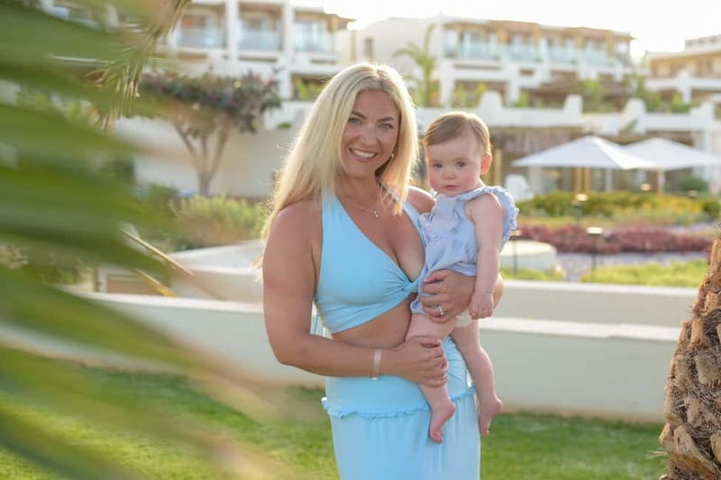 Gouves: Sunset Photoshoot with Professional Photographer - The editing and delivery system: PixelVo in plain terms