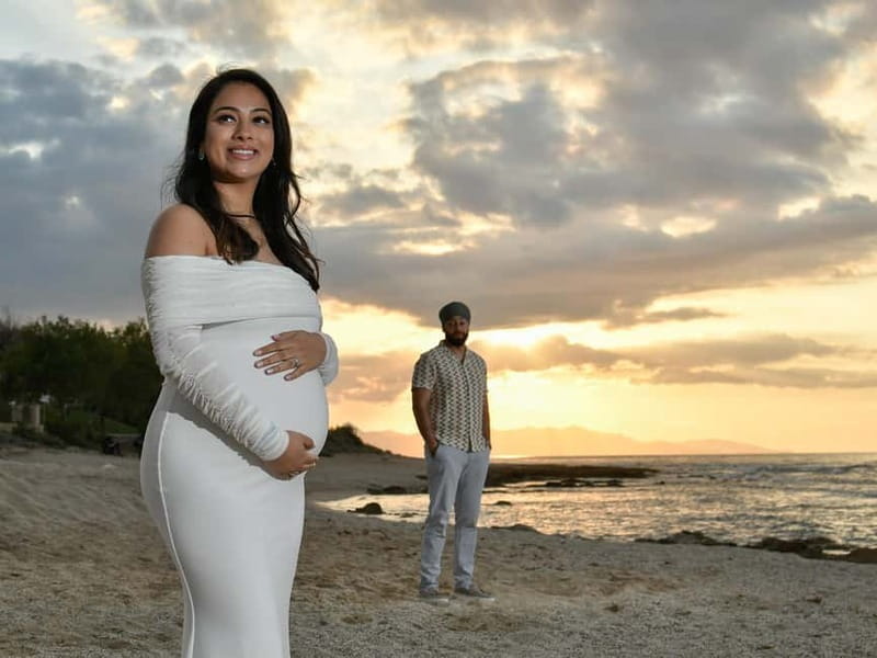 Gouves: Sunset Photoshoot with Professional Photographer - How the photographer keeps your photos natural
