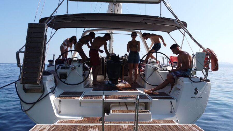 Gouvia: Corfu Island Sailing Trip with Snack and Soft Drinks - Who This Yacht Trip Fits Best in Your Corfu Plans