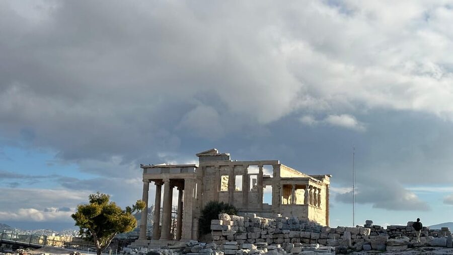Half Day Best Of Athens Highlights Luxury Private Tour 4Hou - Plaka Food Stops and Local Recommendations You Can Use Later