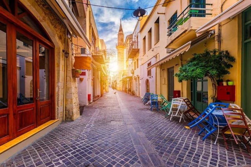 Heraklion Areas:Rethymno,Chania & Lake Kournas Full-Day Tour - Bus logistics: pickups, hot air, and how to stay comfortable
