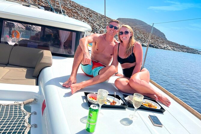 Heraklion: Catamaran Cruise to Dia with Sunset, Meal & Bar - The Lunch at Sea: Nutritionist-Designed Cretan Fare plus Open Bar