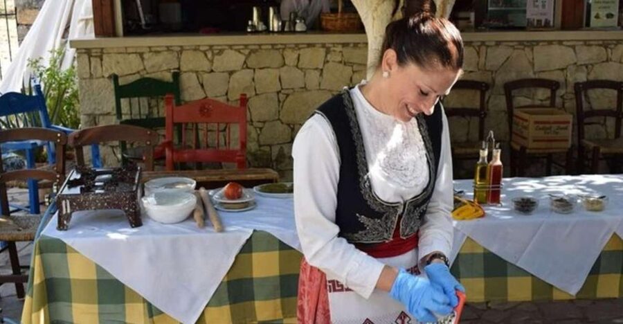 Heraklion: Cretan Cooking Lesson with Lunch in Arolithos - Accessibility and who this is a great fit for