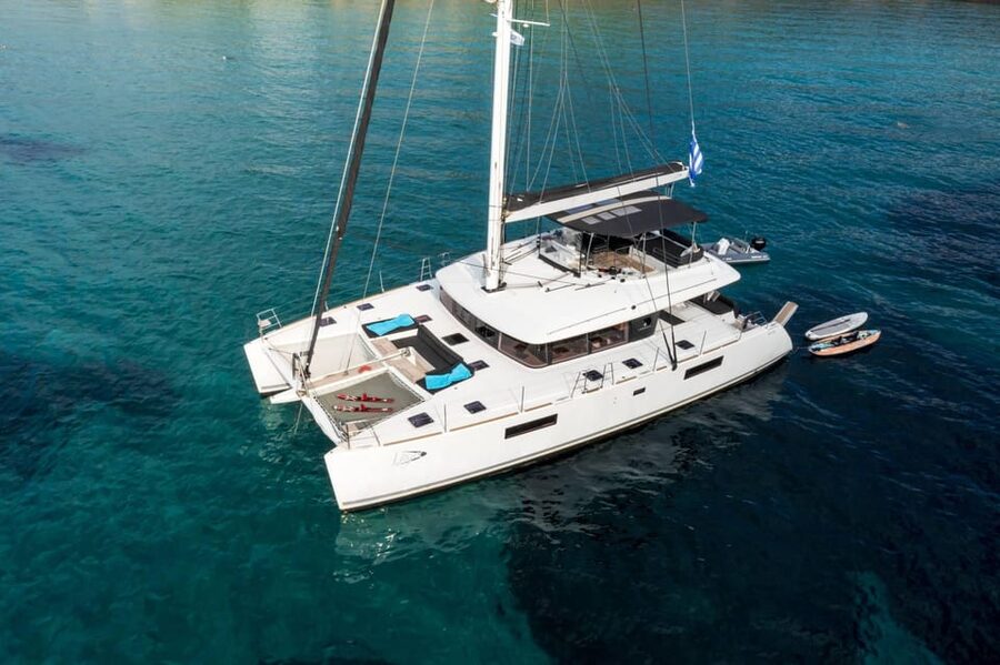 Heraklion: Dia Island Luxury Catamaran Cruise with Meal - Should you book the Dia Island Luxury Catamaran Cruise with Meal?