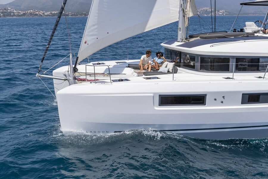 Heraklion: Dia Island Luxury Catamaran Cruise with Meal - Pickup, meeting point, and day planning that keeps stress low