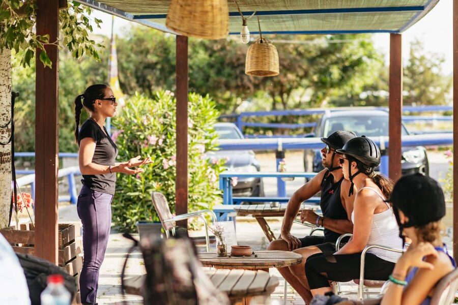 Heraklion: Finikia Horse Riding Tour with Lunch or Dinner - Safety and horse handling: what you do before you mount
