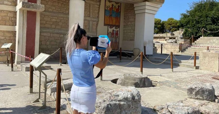 Heraklion: Palace of Knossos 3D Virtual Audio Tour by Tablet - Knossos in 3D: what the mini iPad adds to the ruins