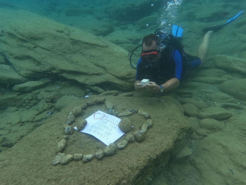 Heraklion: Scuba Diving Experience for Beginners _Beach - Mononaftis Beach in Agia Pelagia, the Easy Start