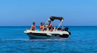 Private Motorboat Rental – No License Required