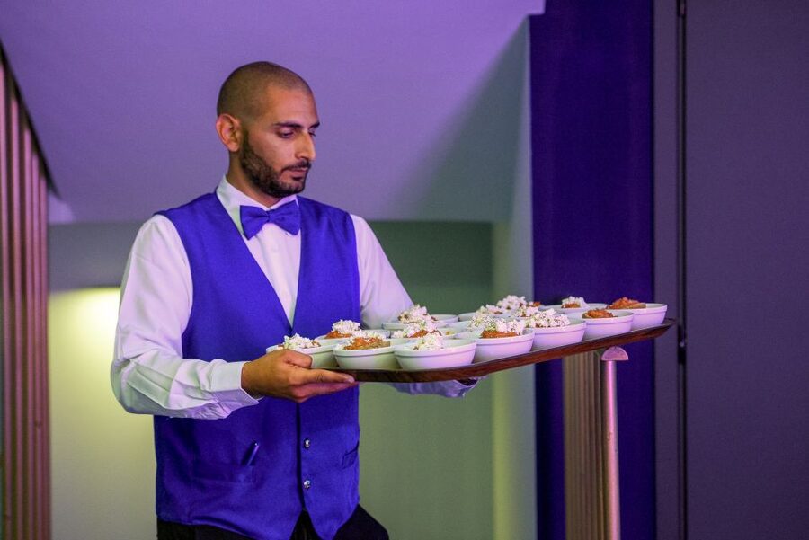 Hersonissos: Troy Dinner-Show Theatre Experience Tickets - A family-friendly Greek mythology night in Hersonissos