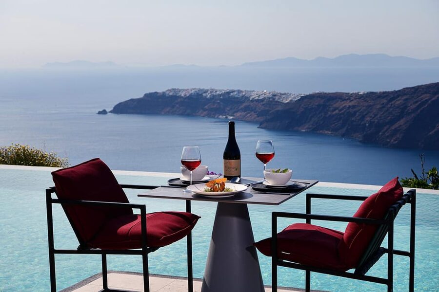 Imerovigli: Premium Wine Tasting with Caldera and Sea Views - Kouloura vines, indigenous grapes, and the story behind the glass