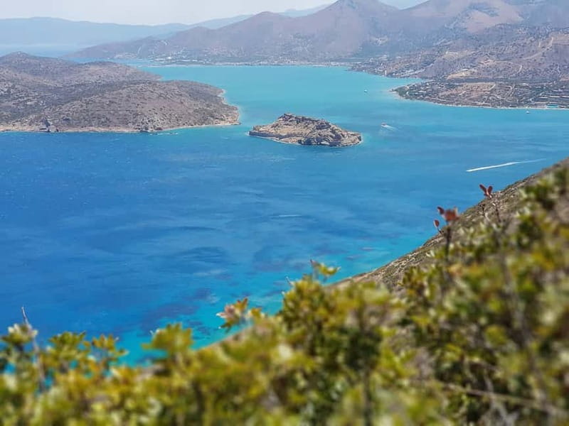 Island Spinalonga, Milatos Cave, Speedboat, OliveTasting - Pickup, the orange Land Rover, and why small groups feel easier