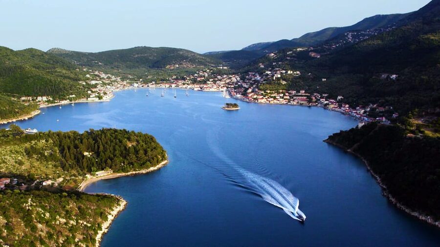 Ithaca Island Tour with Bus & Cruise with Swim Stops - Kioni’s Flowered Port and Easy Free Time