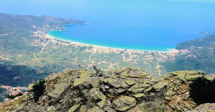 Jeep Safari in Thassos Mountain with picnic fruits & wine - 900 m picnic plateau: local sandwiches, fruits, and local wine