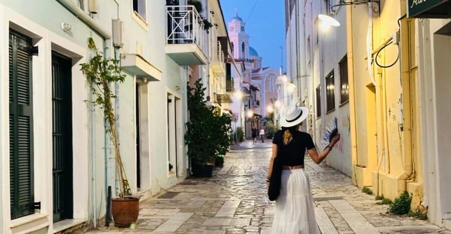 Kalamata : Historical Gossip Tour - Entering Kalamata’s Old Center at the Statue Meeting Point