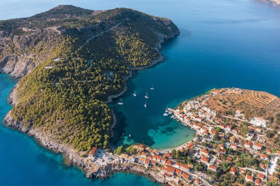 Kefalonia: Assos, Fiscardo & Myrtos Beach Swimming Tour - Northern Kefalonia, Packed Like a Pro