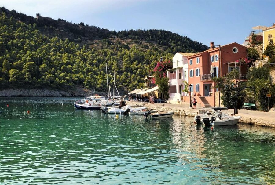 Kefalonia: Assos, Fiscardo & Myrtos Beach Swimming Tour - How the Bus Ride Affects Your Day (and What Helps)