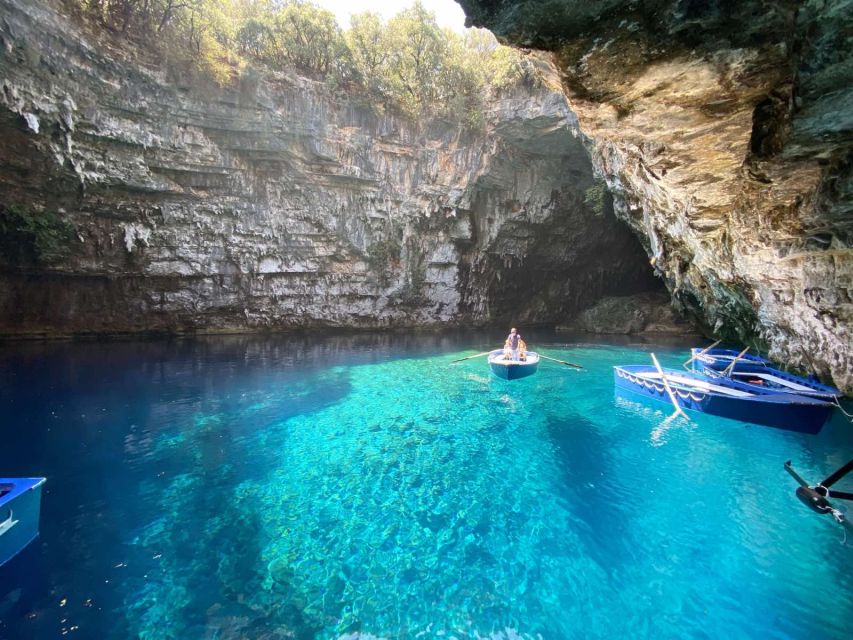 Kefalonia: Melissani Lake, Drogarati Cave, & Myrtos Day Trip - Pickup and drop-off: plan your morning around set times