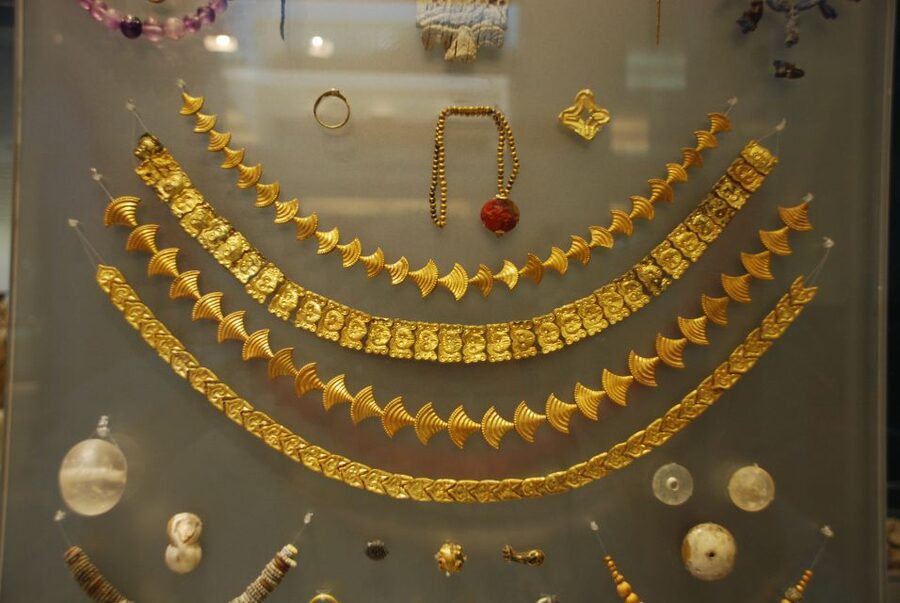 Knossos Palace & Archaeological Museum Private Tour - Price and What You Actually Get for $246