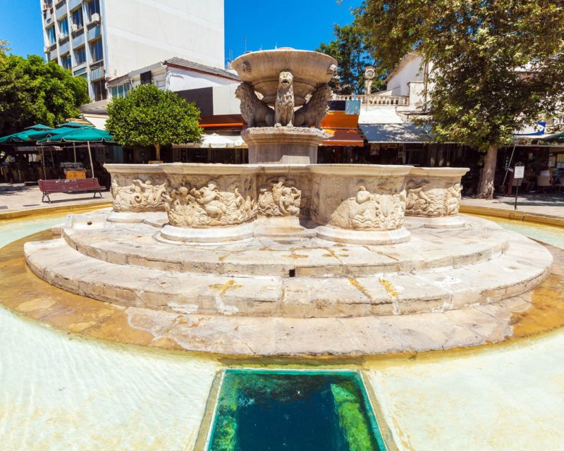 Knossos Palace: E-ticket with Audio and Heraklion City Tour - Price and value: what $43 buys you in real terms
