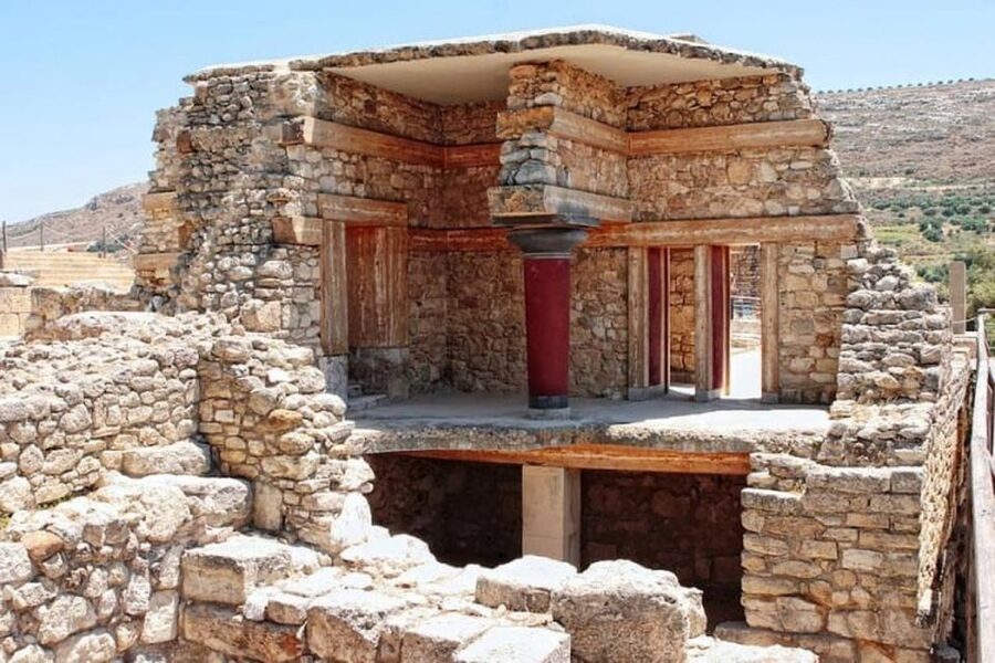 Knossos Palace guided tour - Heraklion City tour + market - Mats of sun, then Patsides Minoan Farm product tasting