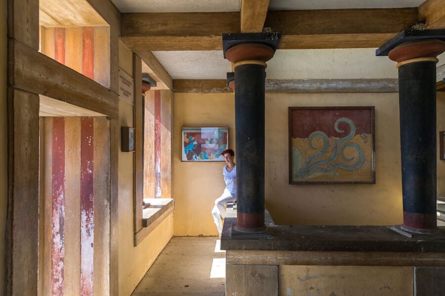 Knossos Palace Guided Walking Tour (Without Tickets) - Why Knossos feels bigger than a ruin