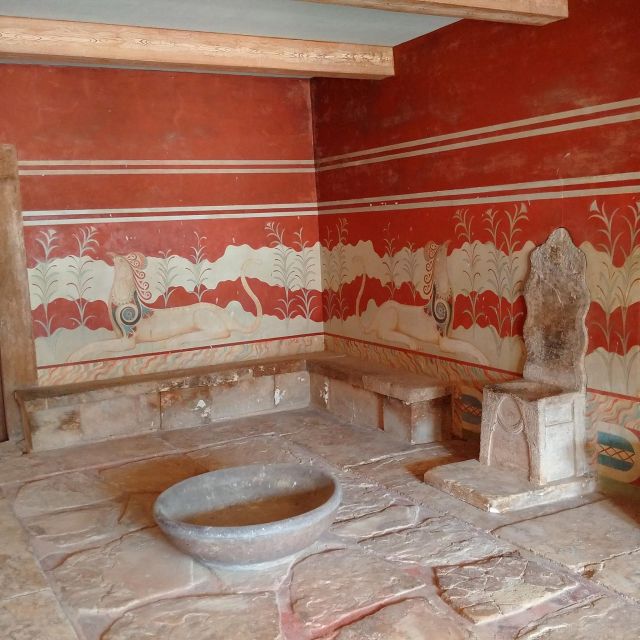 Knossos Palace Guided Walking Tour (Without Tickets) - Guides, headsets, and group size that keeps things fun