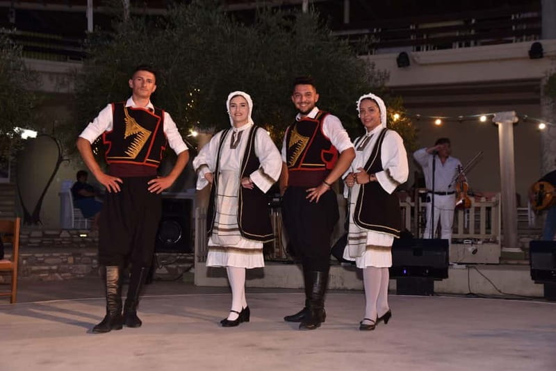Kos: Greek Dinner with Music, Dancing, and Unlimited Wine - Views, photos, and the little extras that make it feel like a full night
