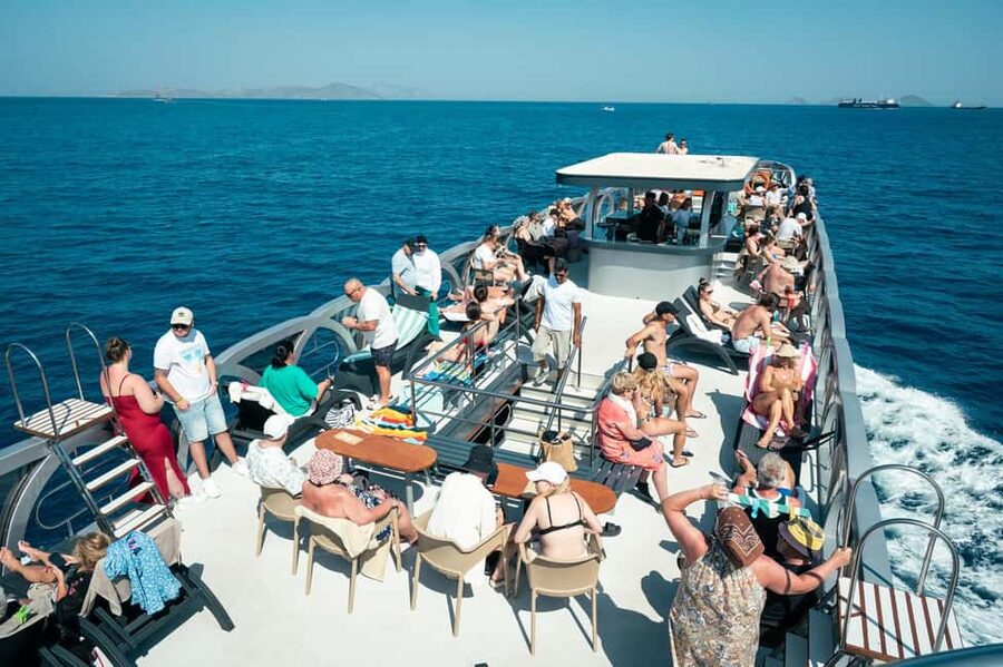 Kos Pearl 3 Island: Lounge in Luxury on the Aegean Waves - Crew Energy: Music, Smiles, and a Short Greek Dance Moment