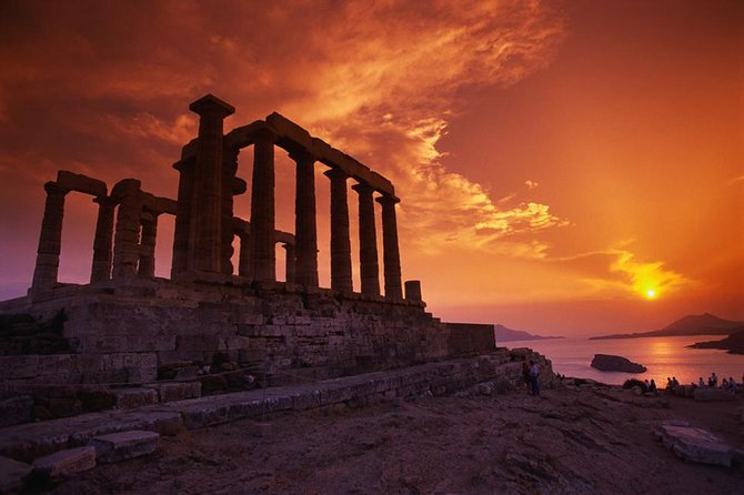 Lake Vouliagmeni Thermal Spa And Temple Of Poseidon Private Full Day Tour - Food and the included welcome gift: what you get and what you pay for