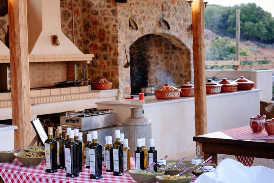 Lassithi, Zeus Cave, Olive Mill Farm & Knossos Combo Tour - Lassithi Plateau, myths, and Minoan ruins in one long day