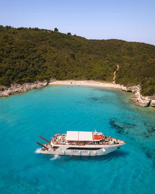 Lefkimmi: Paxos, Antipaxos, and Blue Caves Luxury Cruise - From Lefkimmi Port to Your First Big View at the Blue Caves